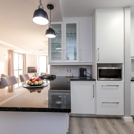 Hibernian Towers 807, Beach Road, Strand Esterno foto